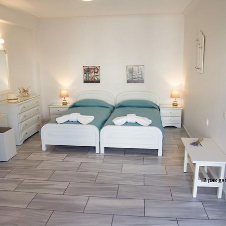 Angeliki Apartments Plaka  Exterior photo