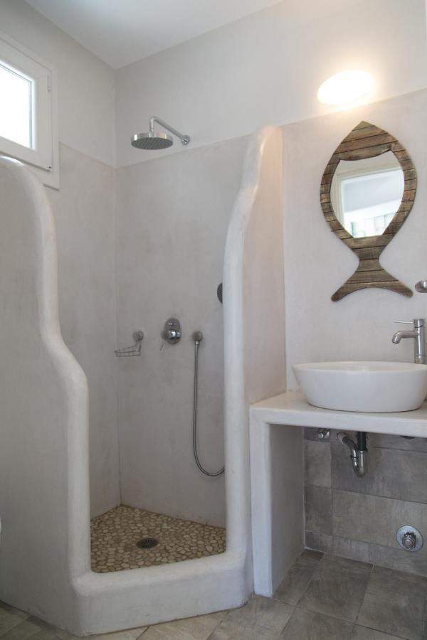 Angeliki Apartments Plaka  Exterior photo