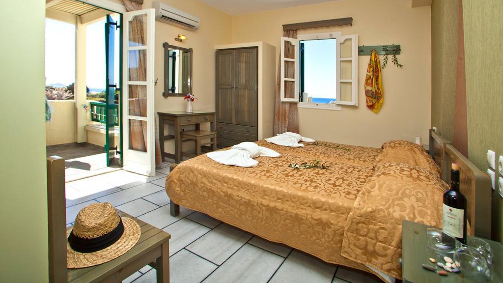 Angeliki Apartments Plaka  Exterior photo